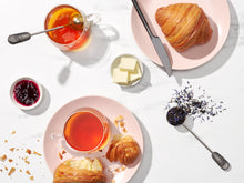 Load image into Gallery viewer, OXO Brew Twisting Tea Ball