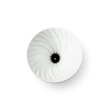 Load image into Gallery viewer, Hario Switch Immersion Coffee Dripper 02 - Ceramic
