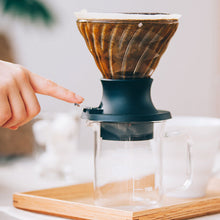 Load image into Gallery viewer, Hario Switch Immersion Coffee Pour Over Set - Glass
